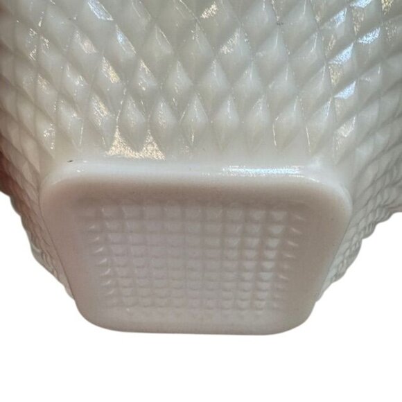 Vintage Milk Glass Diamond Patterned Scalloped Square Trinket Dish - Picture 5 of 7